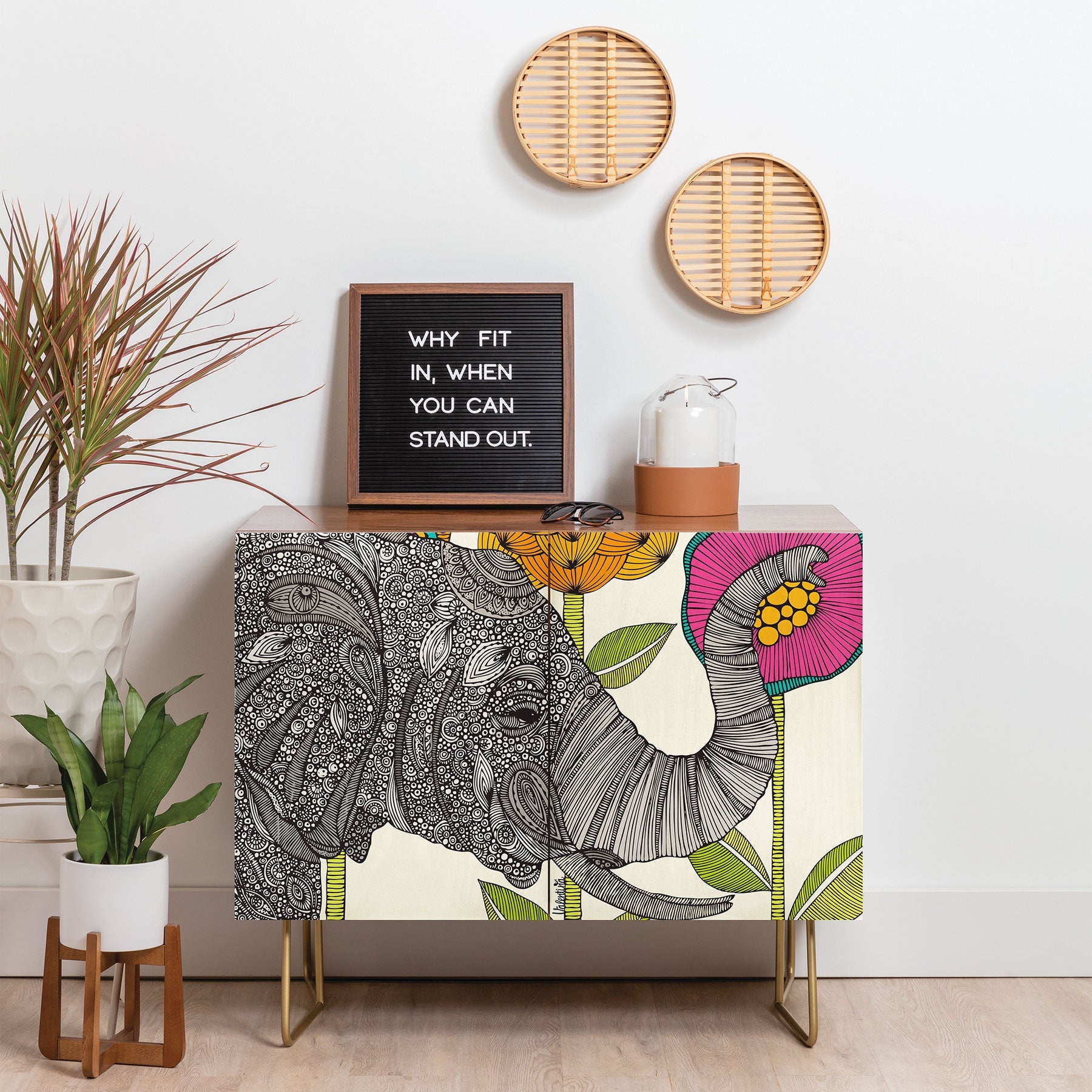 Valentina Ramos Aaron Credenza