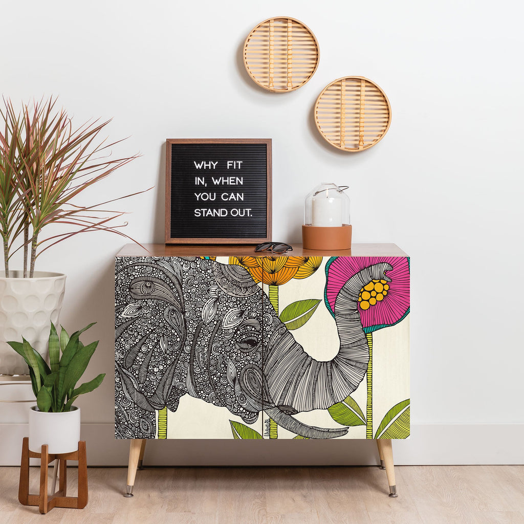 Valentina Ramos Aaron Credenza
