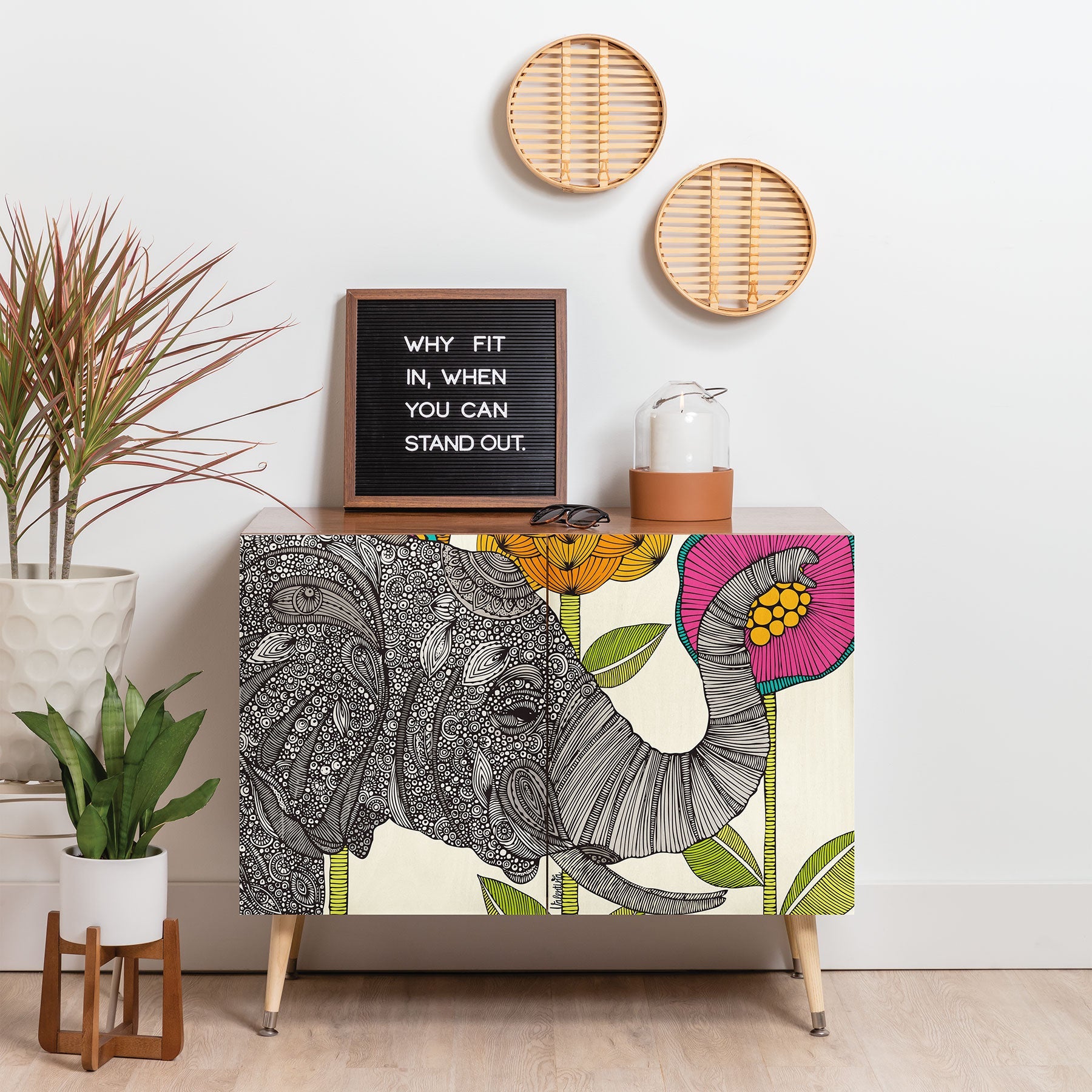 Valentina Ramos Aaron Credenza