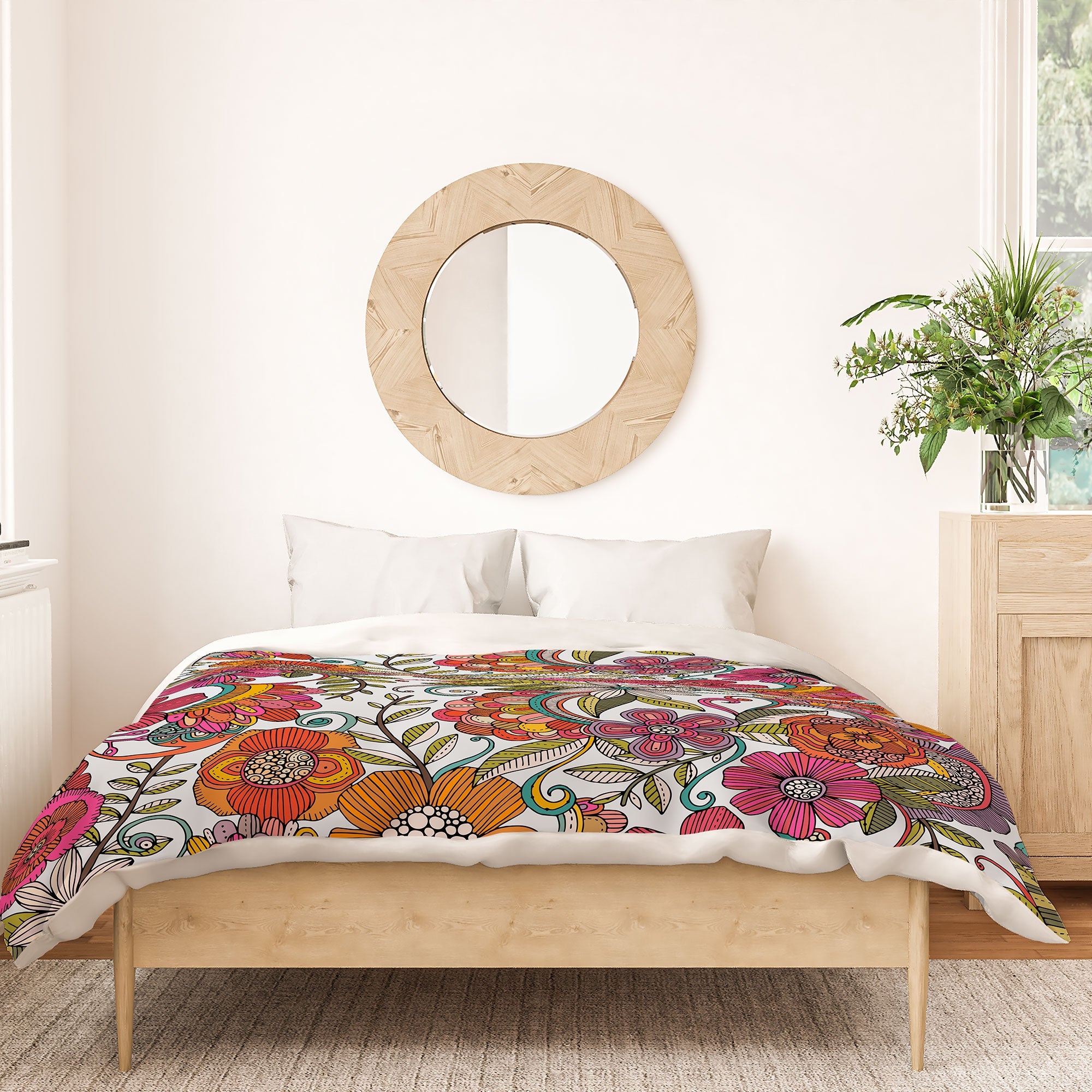 Valentina Ramos Lola in colors Duvet Cover