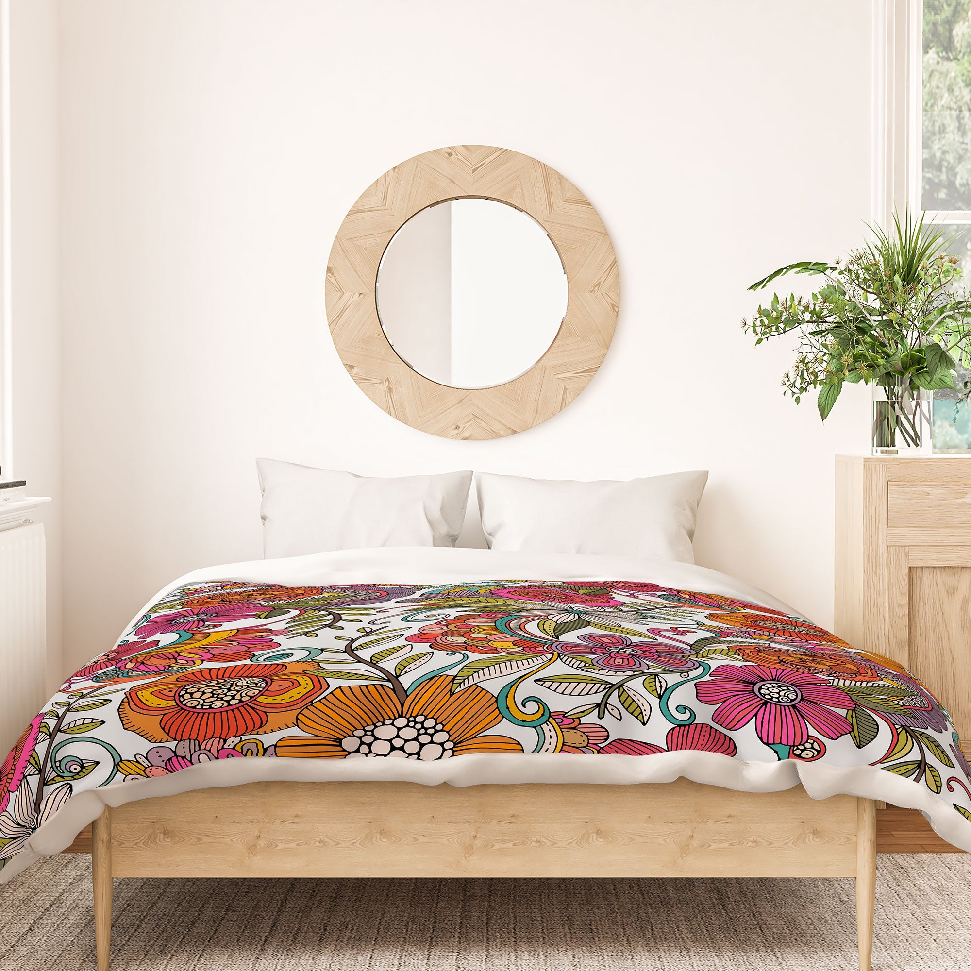 Valentina Ramos Lola in colors Duvet Cover