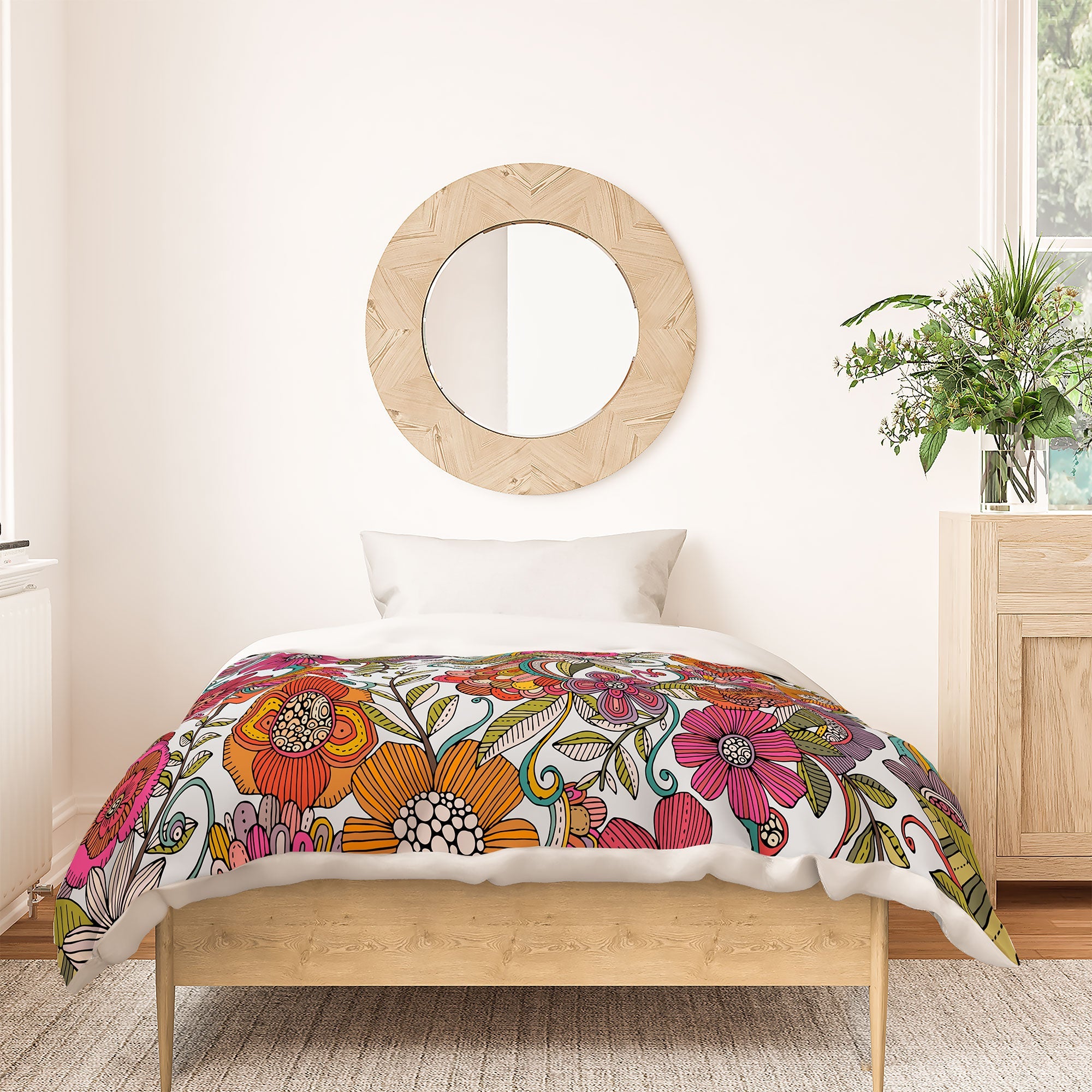 Valentina Ramos Lola in colors Duvet Cover