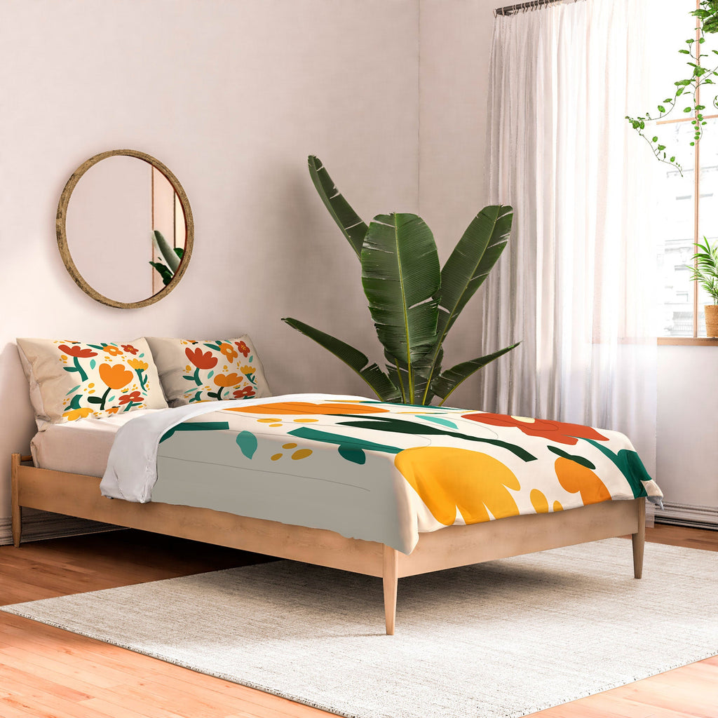 Valeria Frustaci Colorful fall flowers Comforter