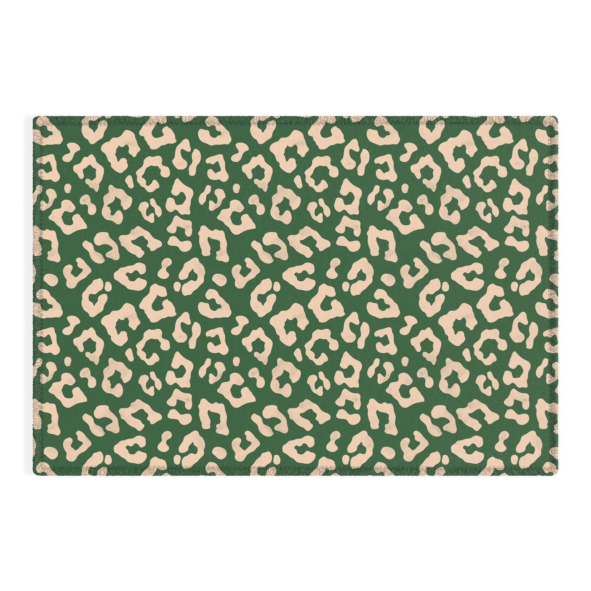 Avenie BR Cheetah Print In Green Outdoor Rug