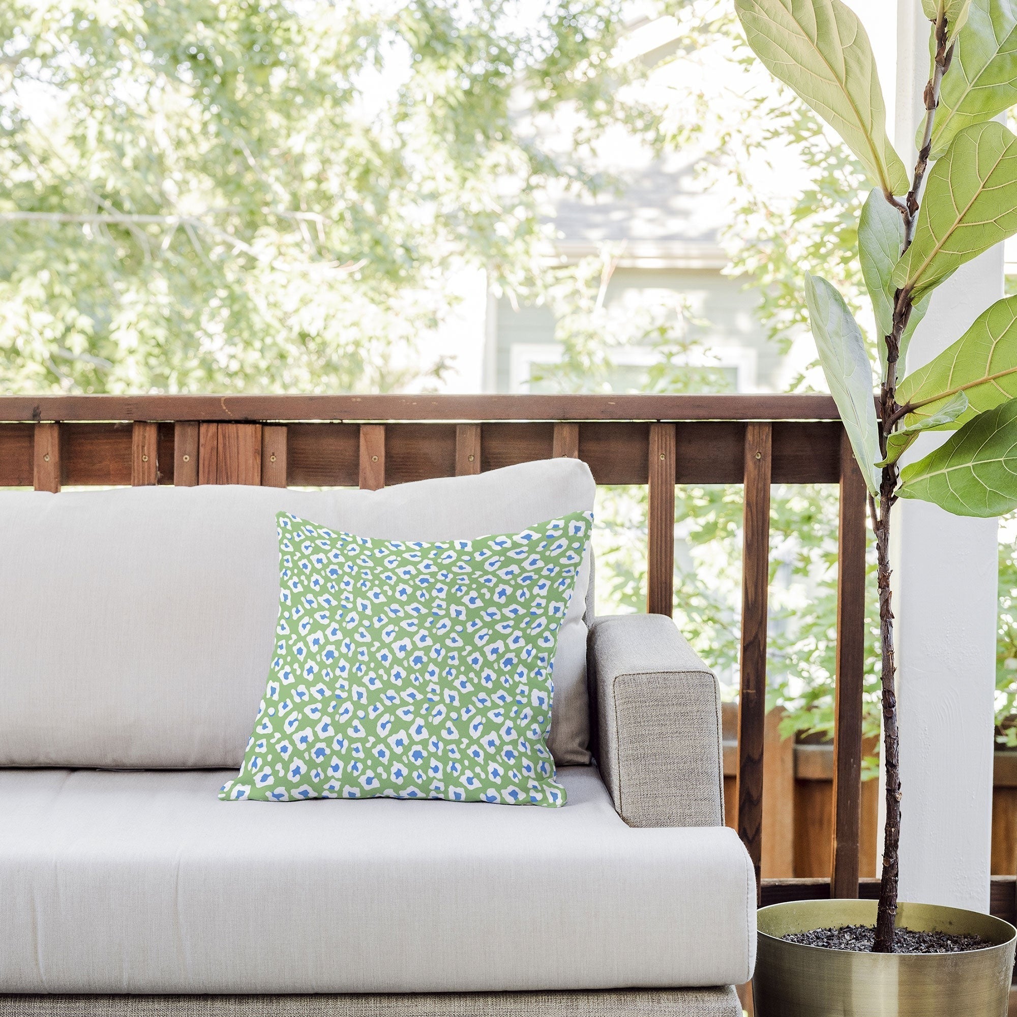 Avenie BR Cheetah Print Outdoor Throw Pillow