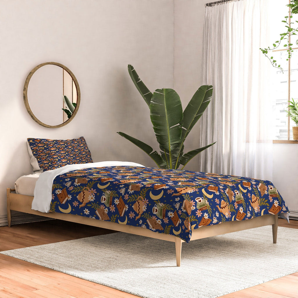 Avenie Moonlit Reading Nook II Comforter