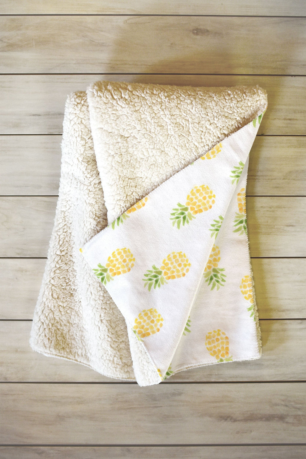 Wonder Forest Pineapple Express Fleece Throw Blanket