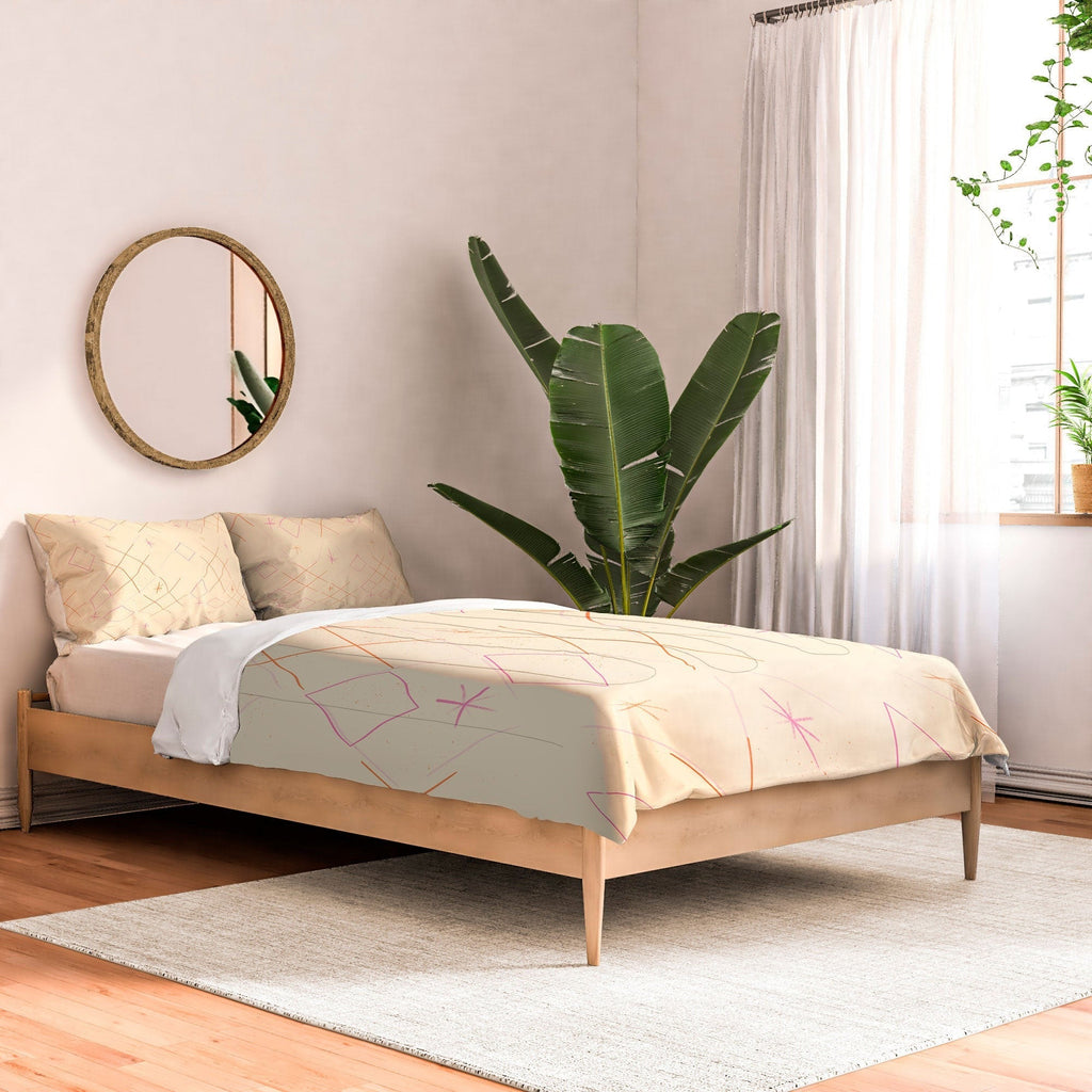 Little Om Starry Web cream Comforter