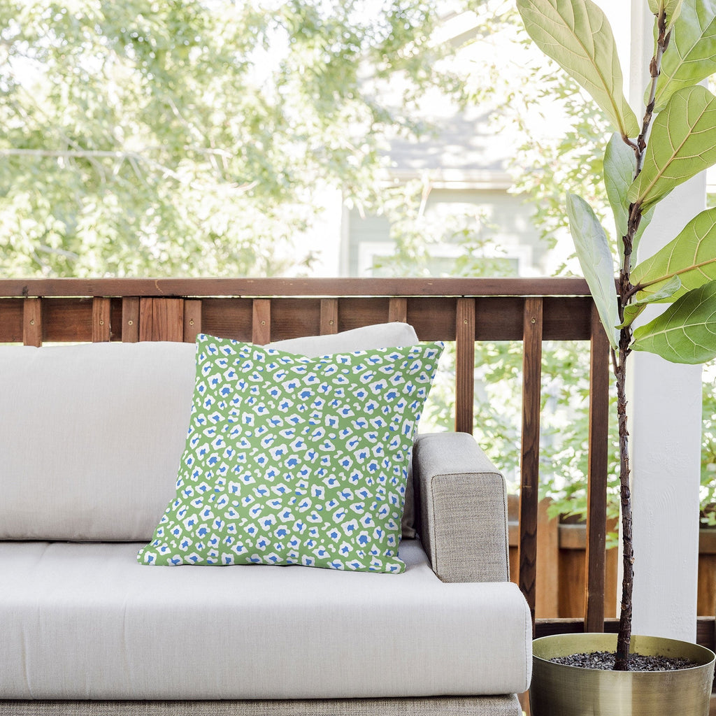 Avenie BR Cheetah Print Outdoor Throw Pillow