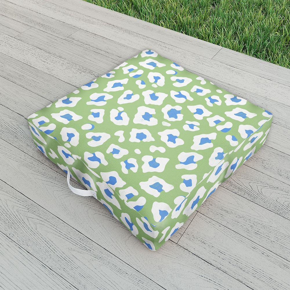 Avenie BR Cheetah Print Outdoor Floor Cushion