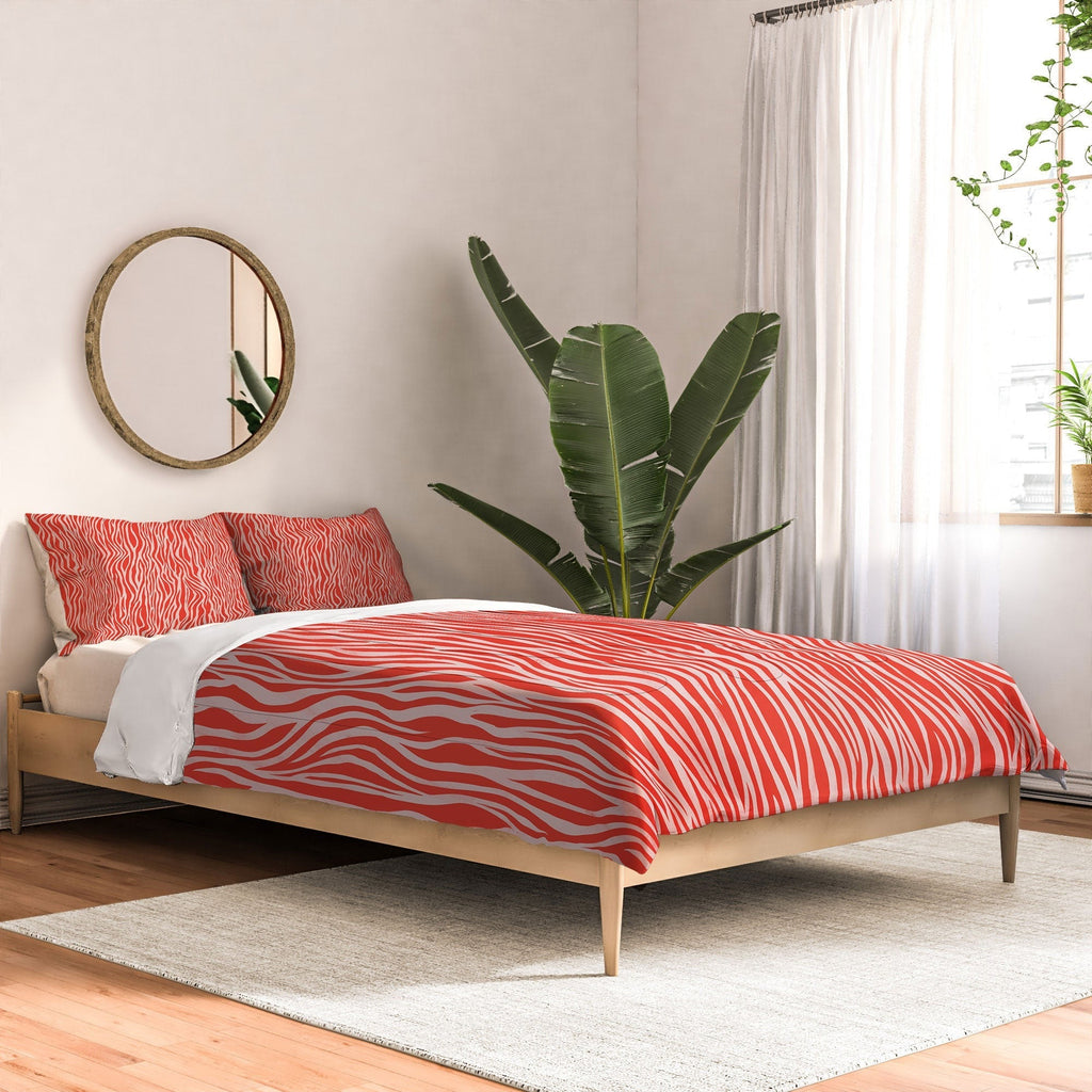 Avenie BR Red Zebra Stripe Comforter