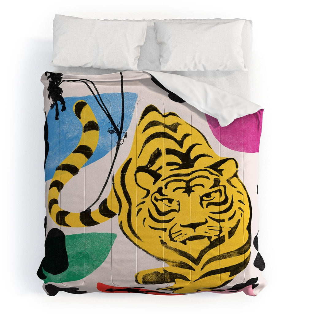 Garima Dhawan wild 3 Comforter