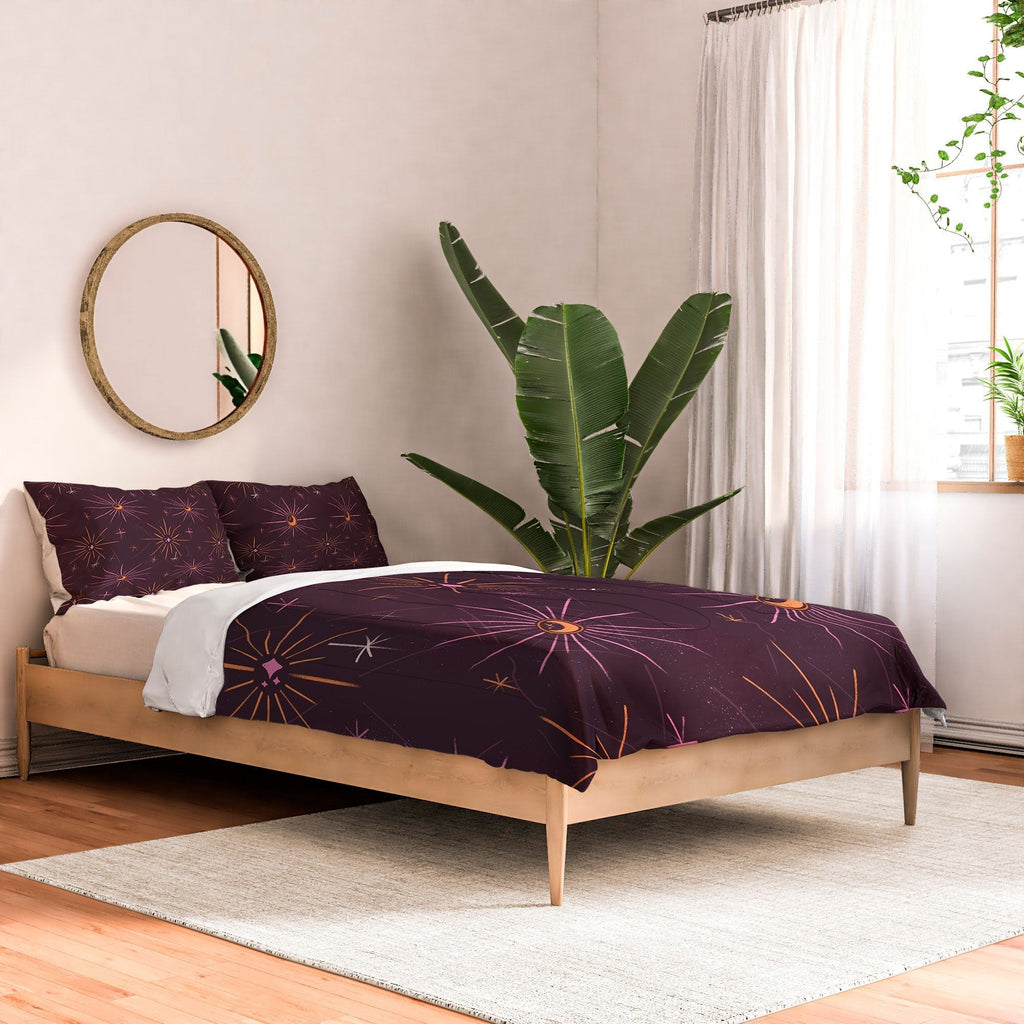 Little Om Pattern Little Moon plum Comforter