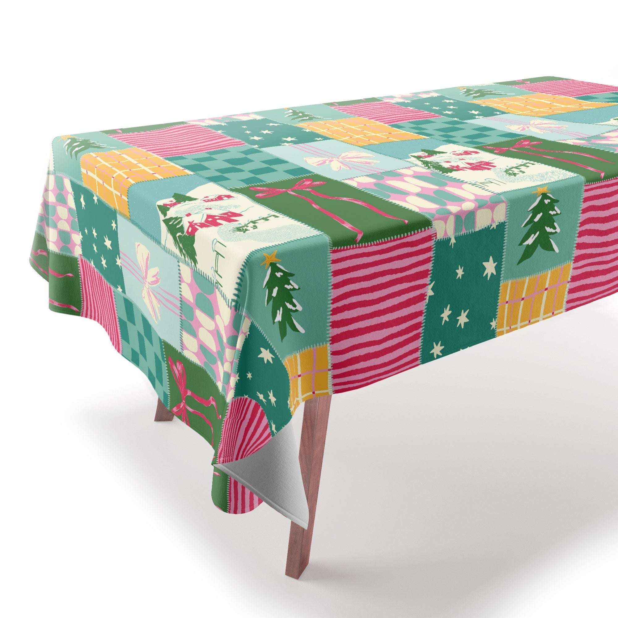 LouBruzzoni Cozy Christmas Patchwork Tablecloth