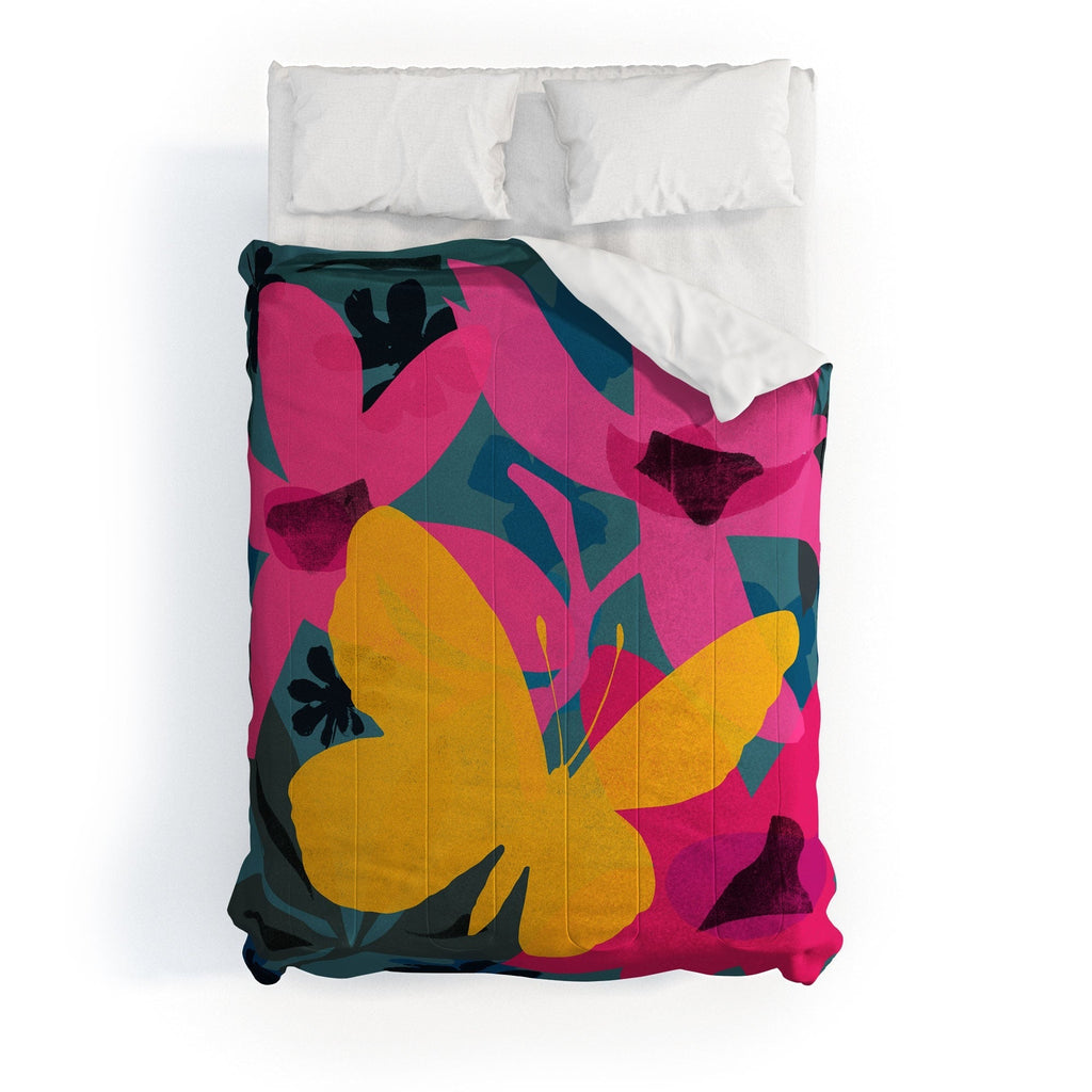 Garima Dhawan wild 1 Comforter