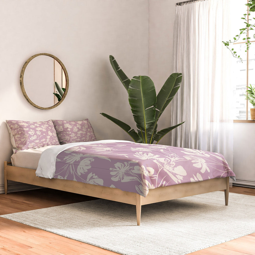 Gabriela Fuente Martine Lilac Comforter
