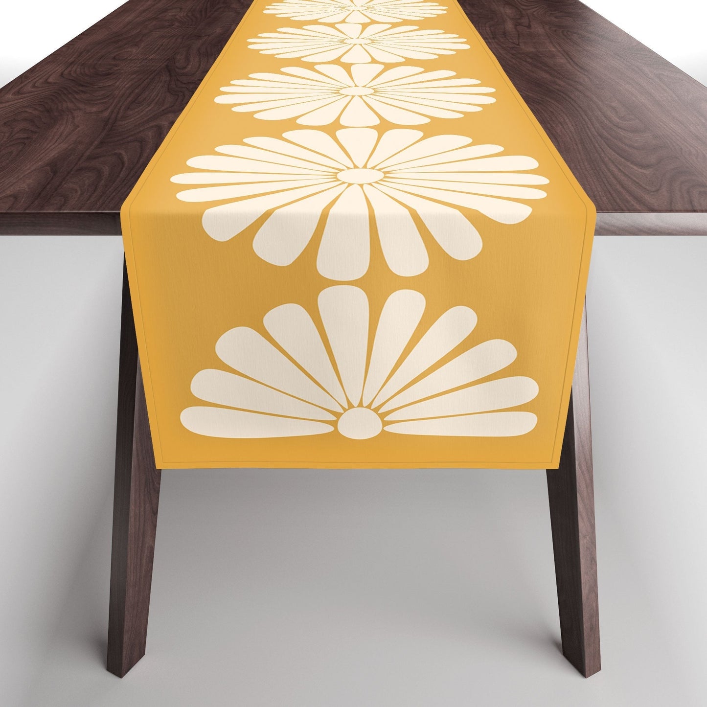 Colour Poems Retro Daisy XIX Table Runner